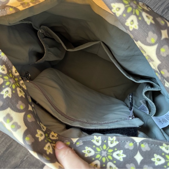 Petunia Pickle Bottom Misted Marseille Boxy Backpack - Picture 3 of 6